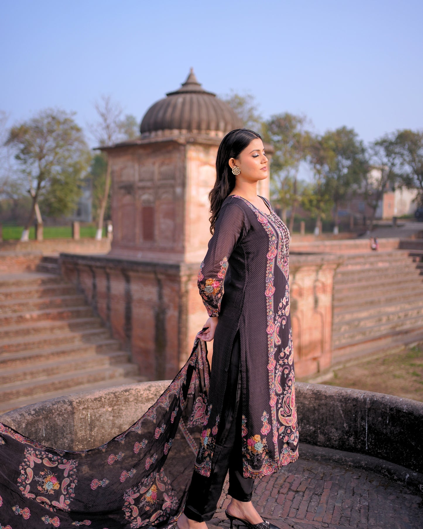 Printed Embroidered Kurta Set | MX 152 A