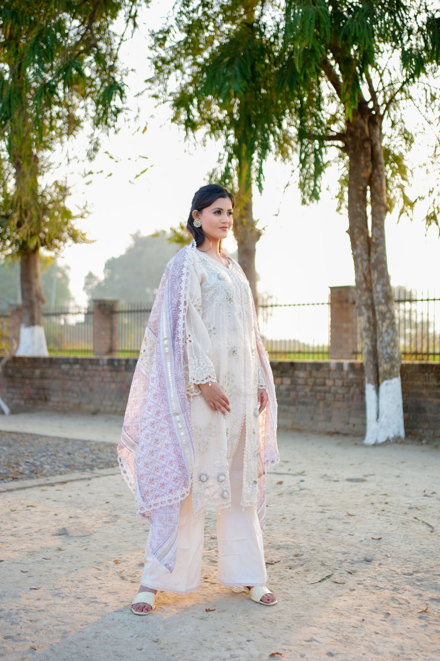 White Lace Work Suit Set HM 120A